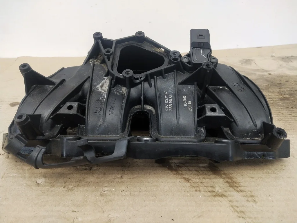 Коллектор впускной Volkswagen EOS CAV