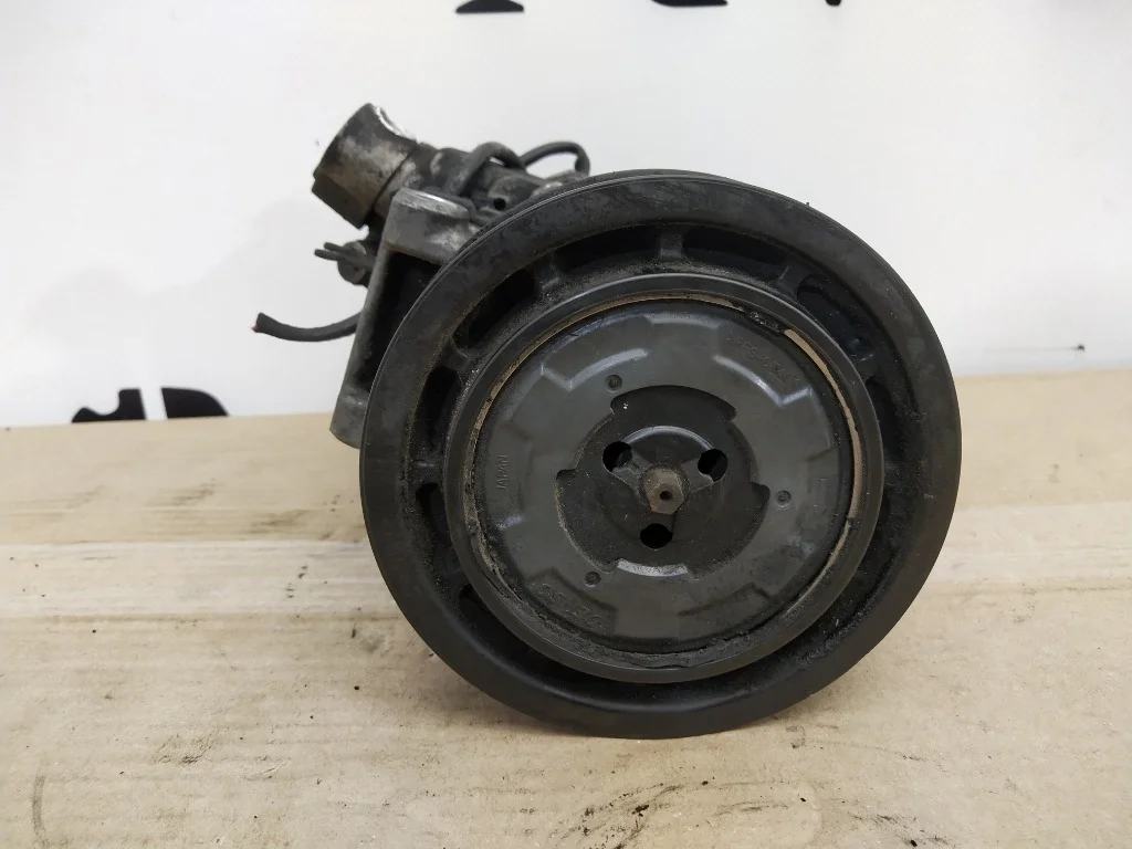 Компрессор кондиционера Audi A6 C6 BDX