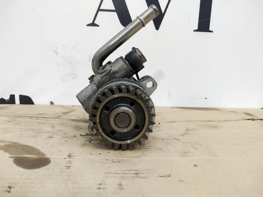 Насос гидроусилителя руля Volkswagen Touareg GP