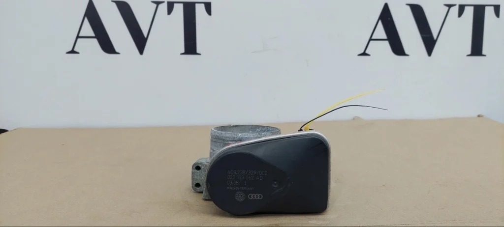 Дроссельная заслонка Volkswagen Touareg AZZ