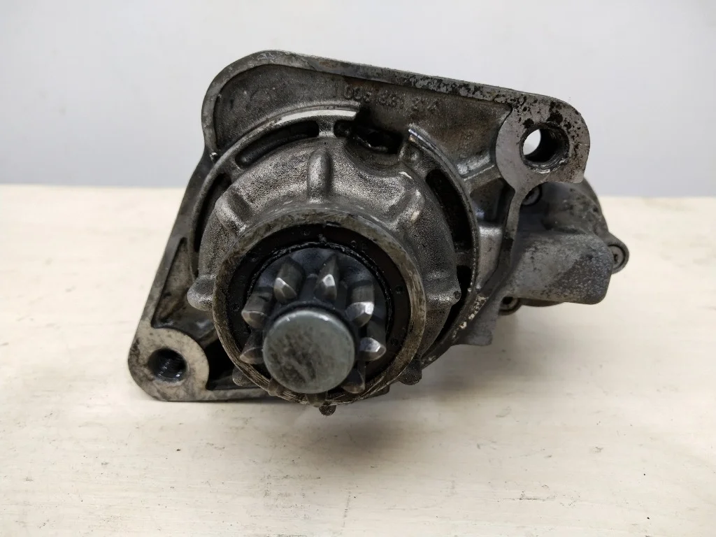 Стартер Volkswagen Touareg BAC