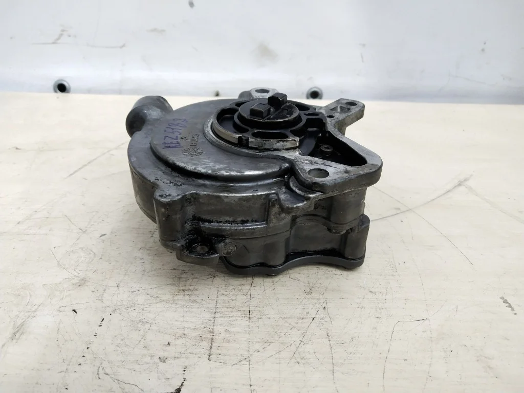 Вакуумный насос Volkswagen Touareg GP BPE