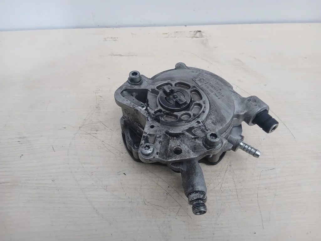 Вакуумный насос Volkswagen Transporter AXE