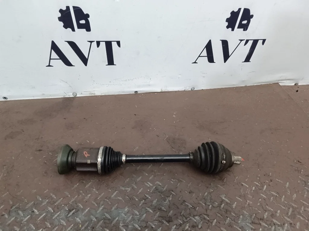 Привод передний правый Audi Q3 8U