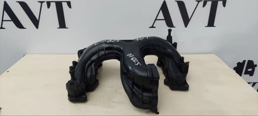 Коллектор впускной Volkswagen Touareg NF CRCA CRC