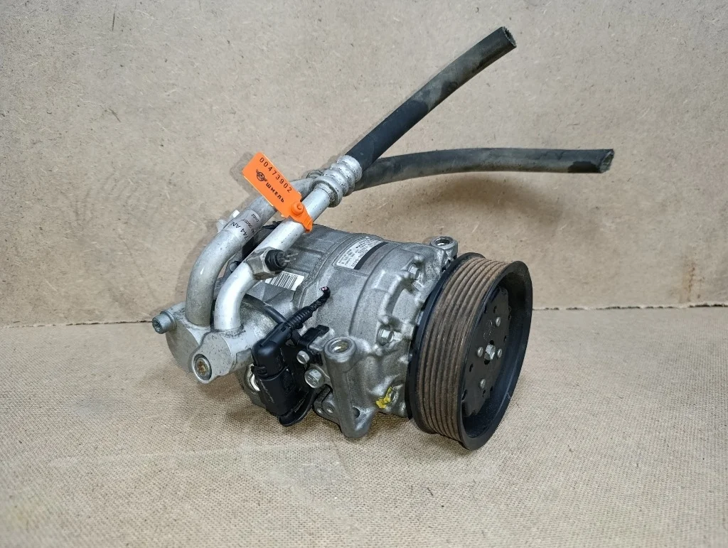 Компрессор кондиционера Volkswagen Touareg AXQ