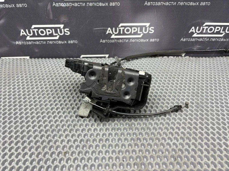 Замок боковой двери Ford Focus 2007 4M5AA26412BC СЕДАН 1.8 QQDB, задний правый