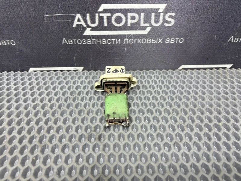 Резистор печки Ford Focus 2007 1855157 СЕДАН 1.8 QQDB