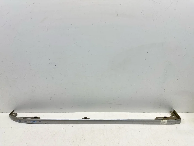 Накладка порога Toyota Land Cruiser Prado 2009> 150