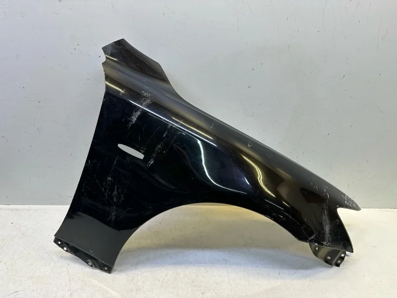 Крыло Lexus IS 2005-2013