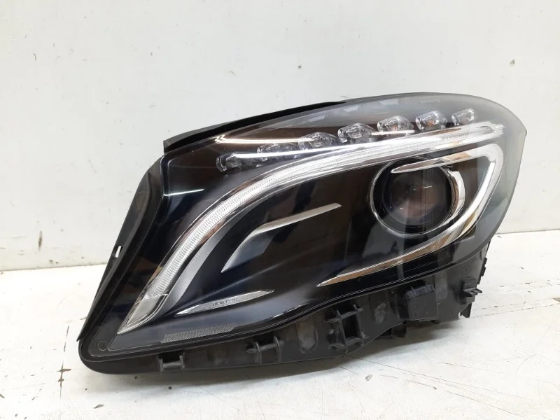 Фара MERCEDES-BENZ GLA 2013-2016 X156