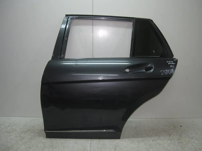Дверь Mercedes-Benz -Class 2009-2014 W204
