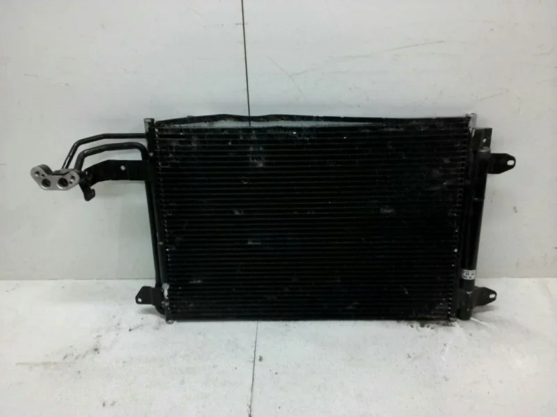 Радиатор кондиционера AUDI A3 2008-2013 8P