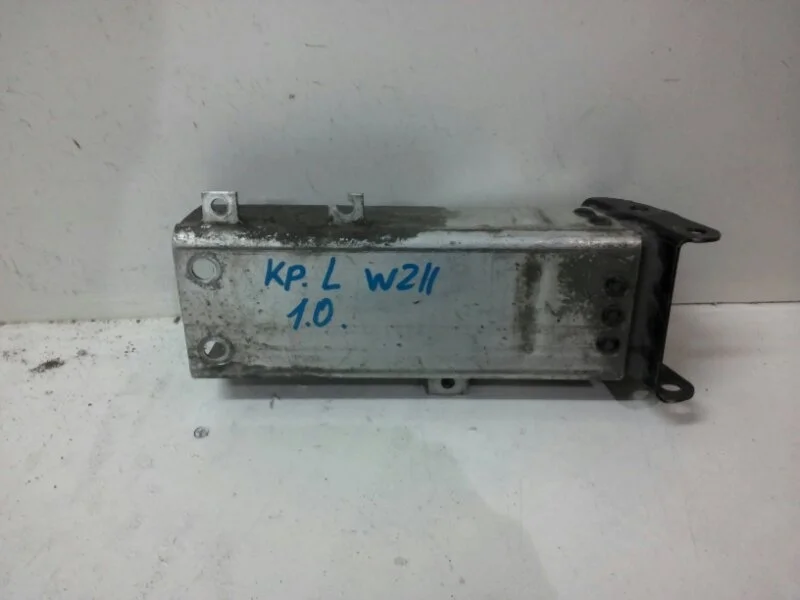 Кронштейн усилителя Mercedes-Benz -Class 2005-2009 W211