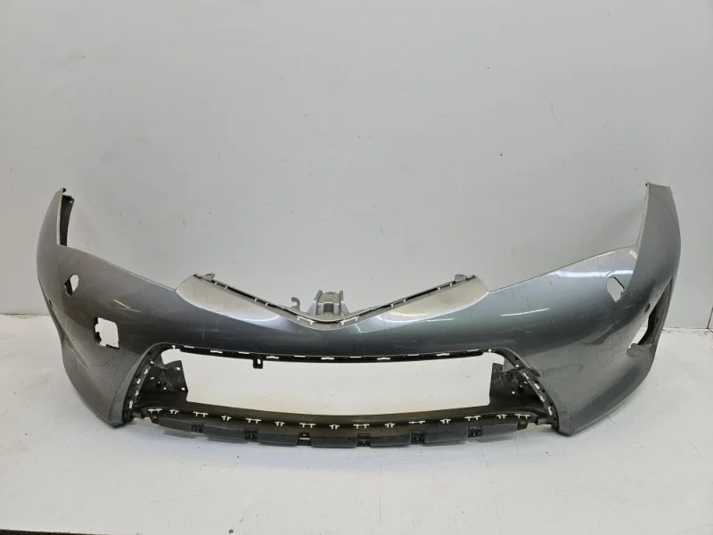 Бампер Toyota Auris 2012-2018