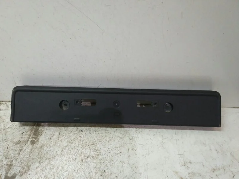 Площадка под гос. номер Toyota Land Cruiser Prado Рестайлинг 150