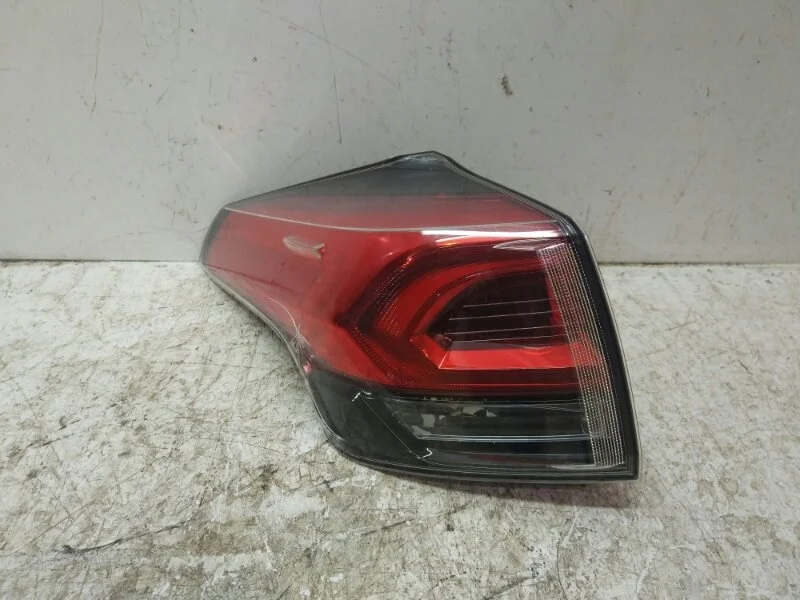 Фонарь Toyota Rav4 2016> 40