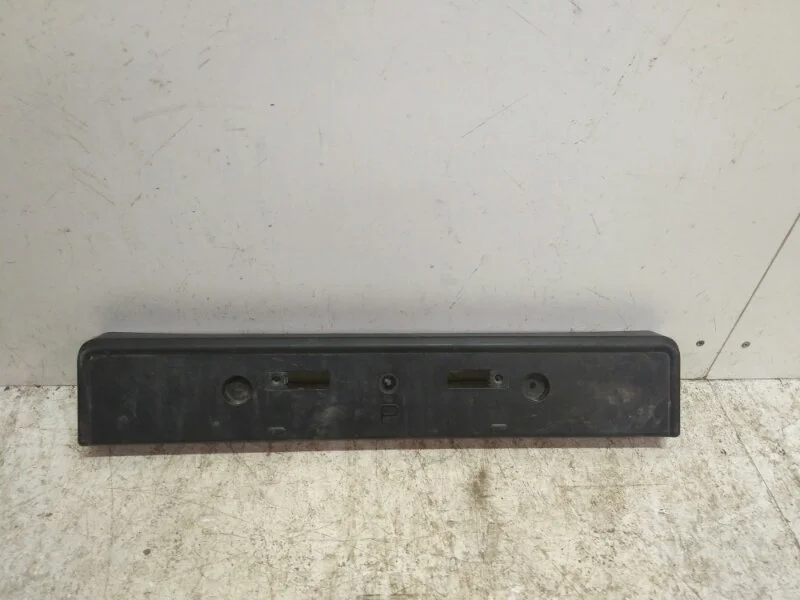 Площадка под гос. номер Toyota Land Cruiser Prado Рестайлинг 150