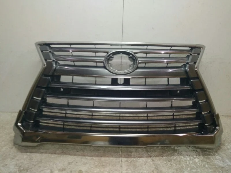 Решетка радиатора Lexus LX 2016- 3