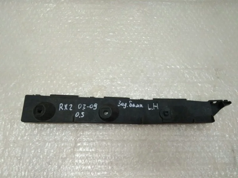 Кронштейн бампера Lexus RX 2003-2009