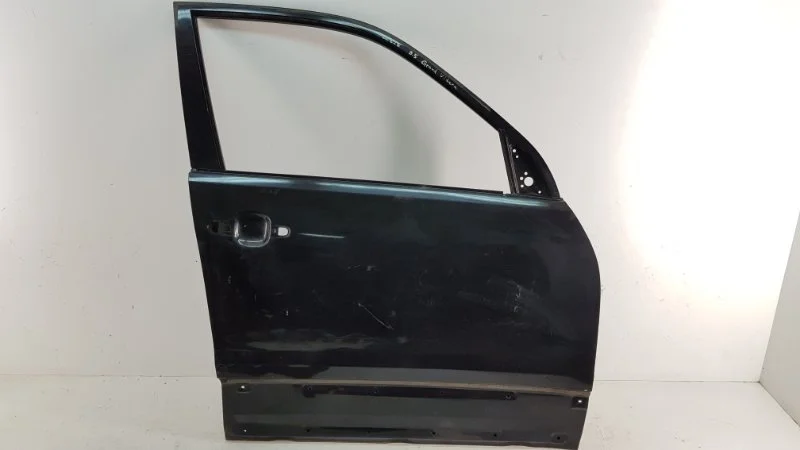 Дверь Suzuki Grand Vitara 2005>