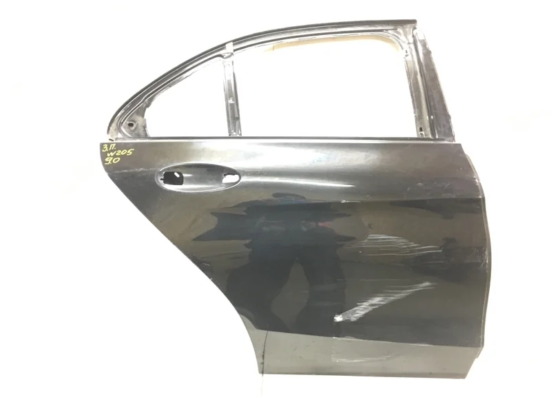 Дверь Mercedes-Benz -Class 2015-2018 W205