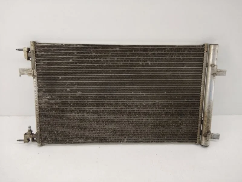 Радиатор кондиционера Opel Astra c 2010-2016 J