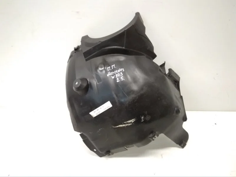 Подкрылок Mercedes-Benz -Class 2000-2008 W203