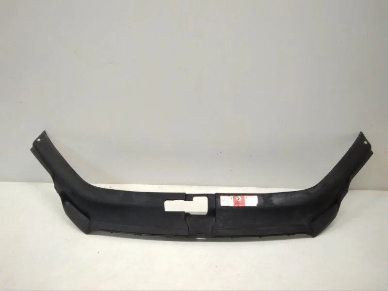 Накладка замка капота AUDI Q7 2006-2014 4L