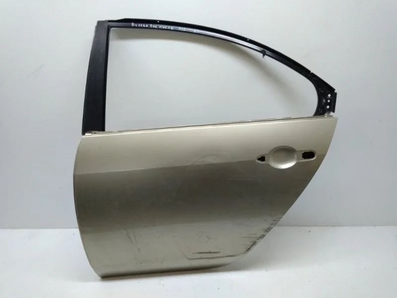 Дверь Nissan Primera 2002-2007 P12