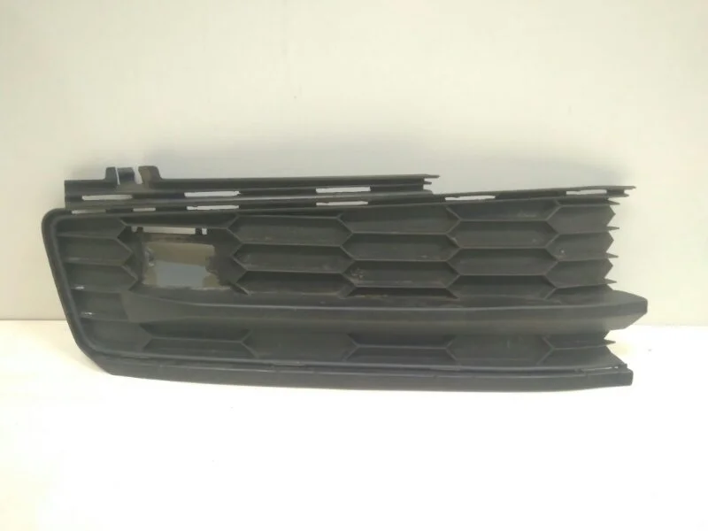 Решетка бампера Skoda Kodiaq 2016-