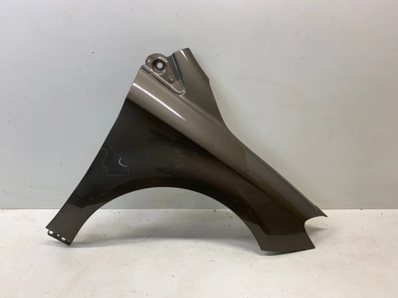 Крыло Mercedes-Benz -Class 2011-2018 W246