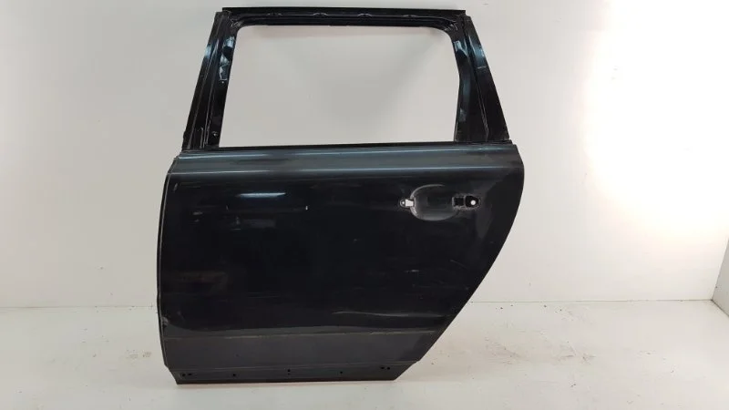 Дверь Volvo XC70 2007-2016