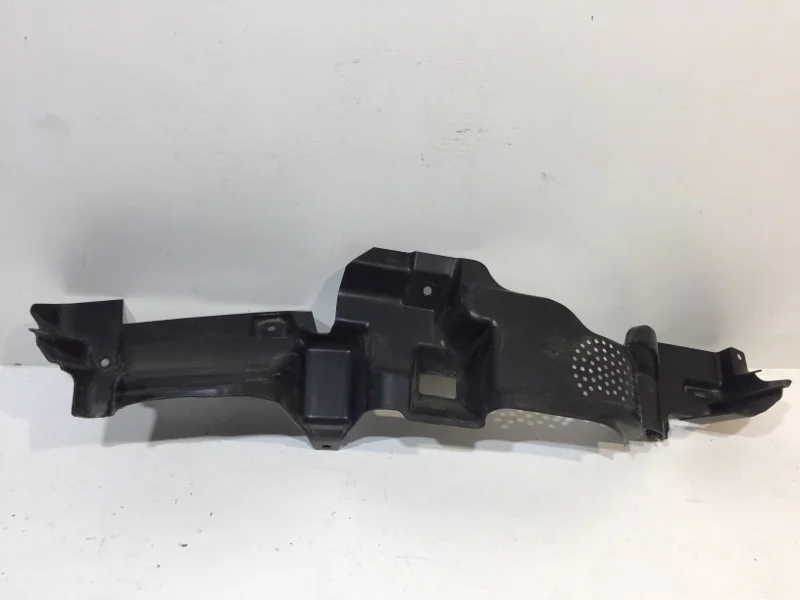 Дефлектор радиатора Mitsubishi ASX 2010-2016