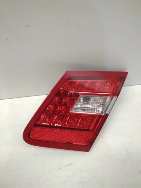 Фонарь Mercedes-Benz -Class 2009-2013 W212