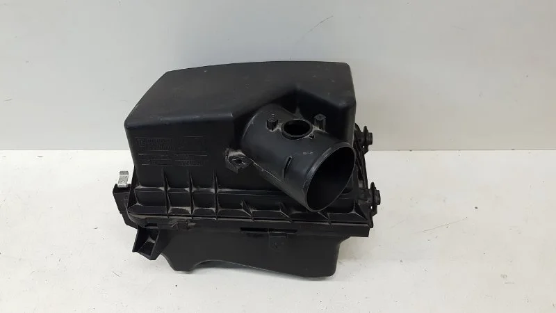 Корпус воздушного фильтра Toyota Camry 2011- V55