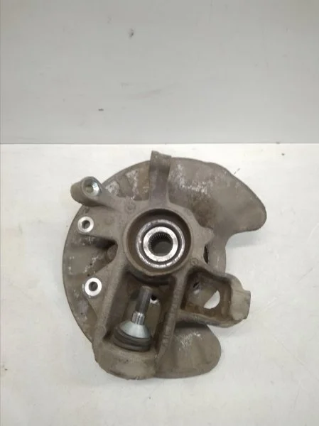 Кулак поворотный Mercedes-Benz ML, GL, GLE, GLS 2011-2018 x166 w166