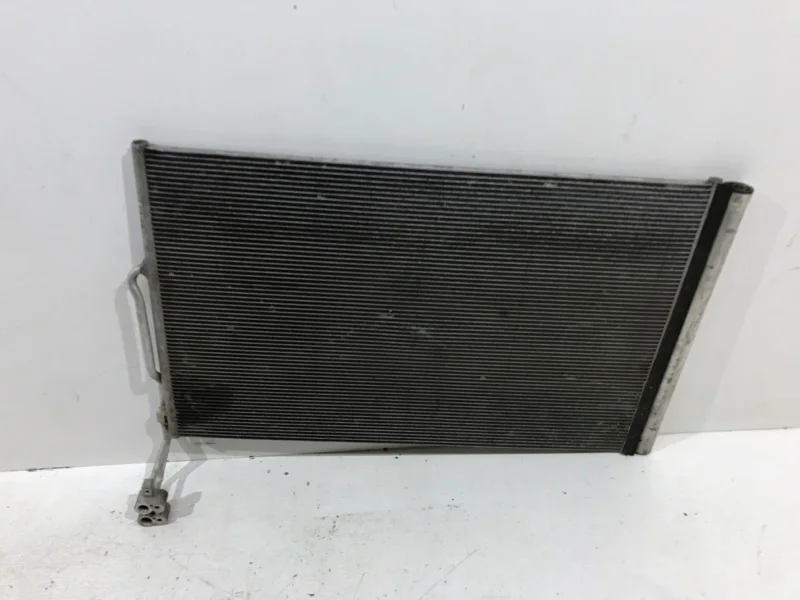 Радиатор кондиционера Volkswagen Touareg 2010-2018