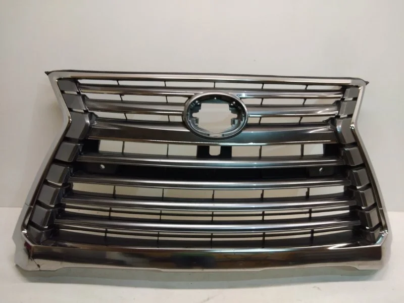 Решетка радиатора Lexus LX 2016- 3