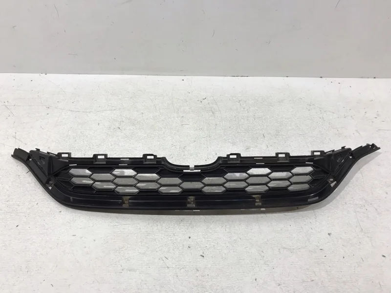 Решетка бампера Honda CR-V 2014-2016