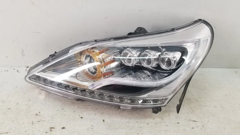 Фара Hyundai Equus 2013-2017
