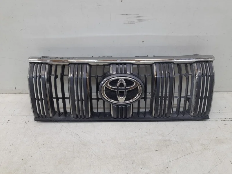 Решетка радиатора Toyota Land Cruiser Prado 2018- 150