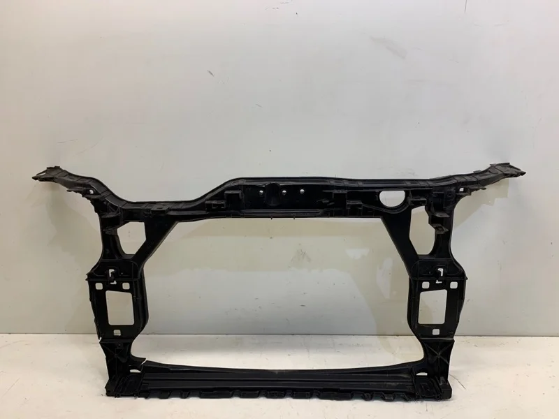 Панель передняя (телевизор) AUDI Q5 2008-2016 8R