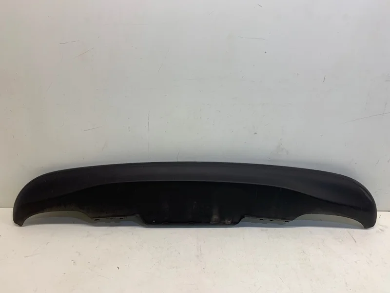 Спойлер бампера Mercedes-Benz -Class 2016-2019 W213