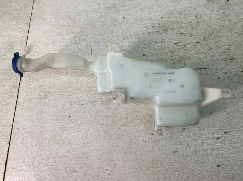 Бачок омывателя Suzuki SX4 2006-2013