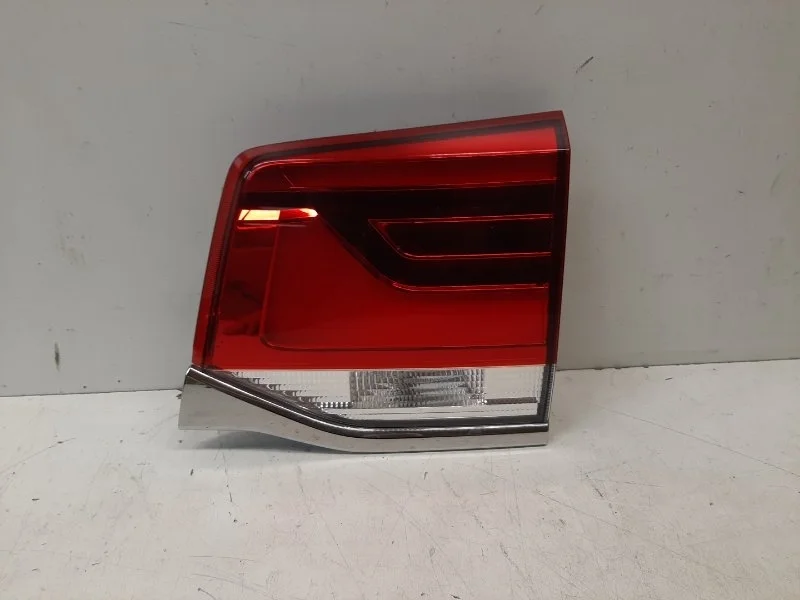 Фонарь Toyota Land Cruiser 2016- 200