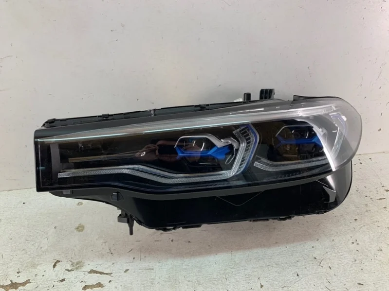 Фара BMW X7 2018- G07