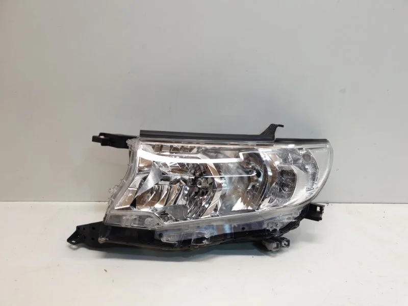 Фара Toyota Land Cruiser Prado 2018- 150