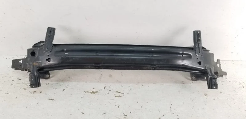 Усилитель бампера Kia Sorento 2012-