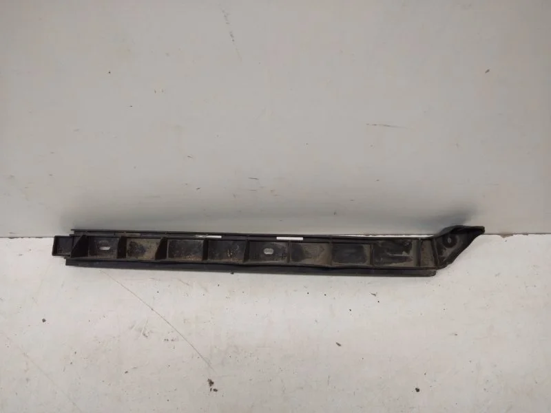 Кронштейн бампера Skoda Octavia 2008-2012 A5